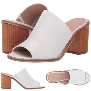 Carlin Mule by Chinese Laundry